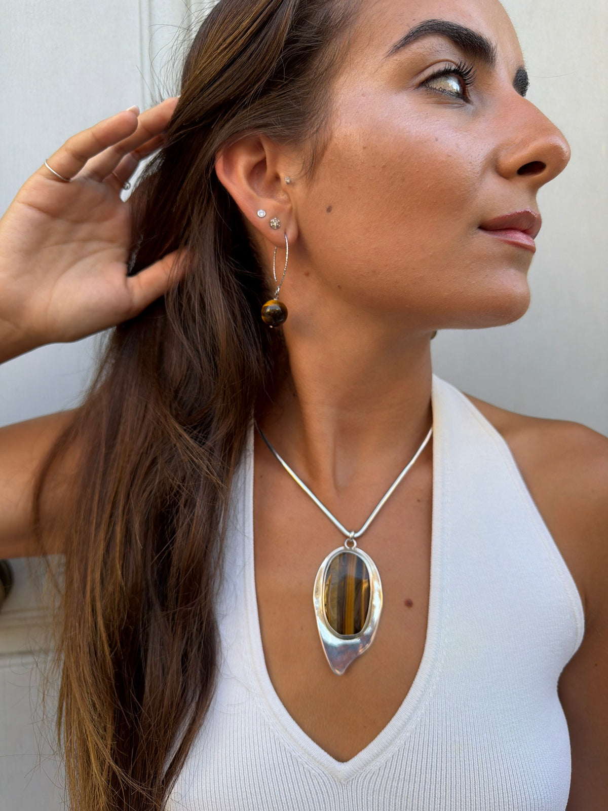 Necklace “Tiger’s eye”