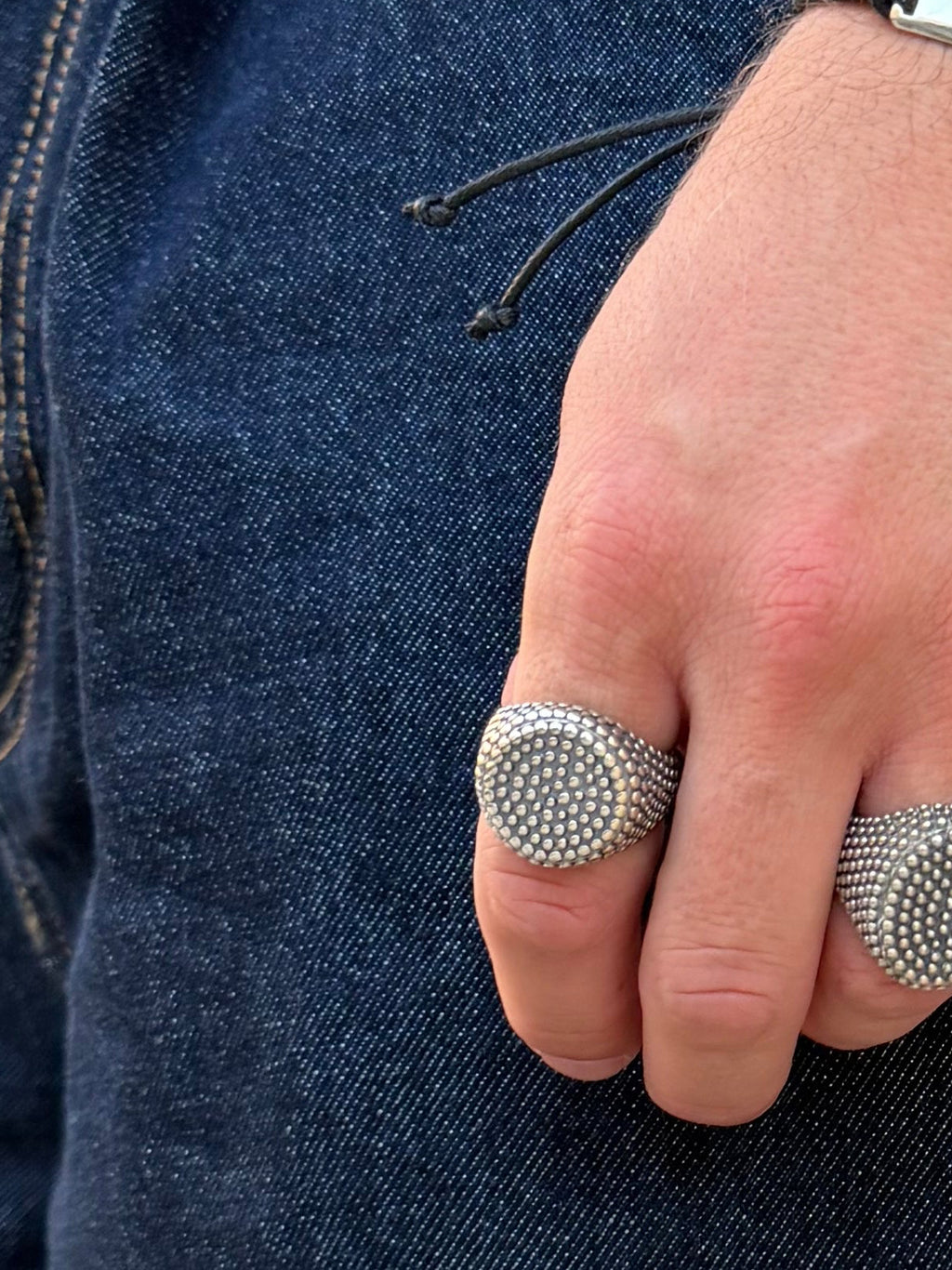 Ring “Toronto circle”